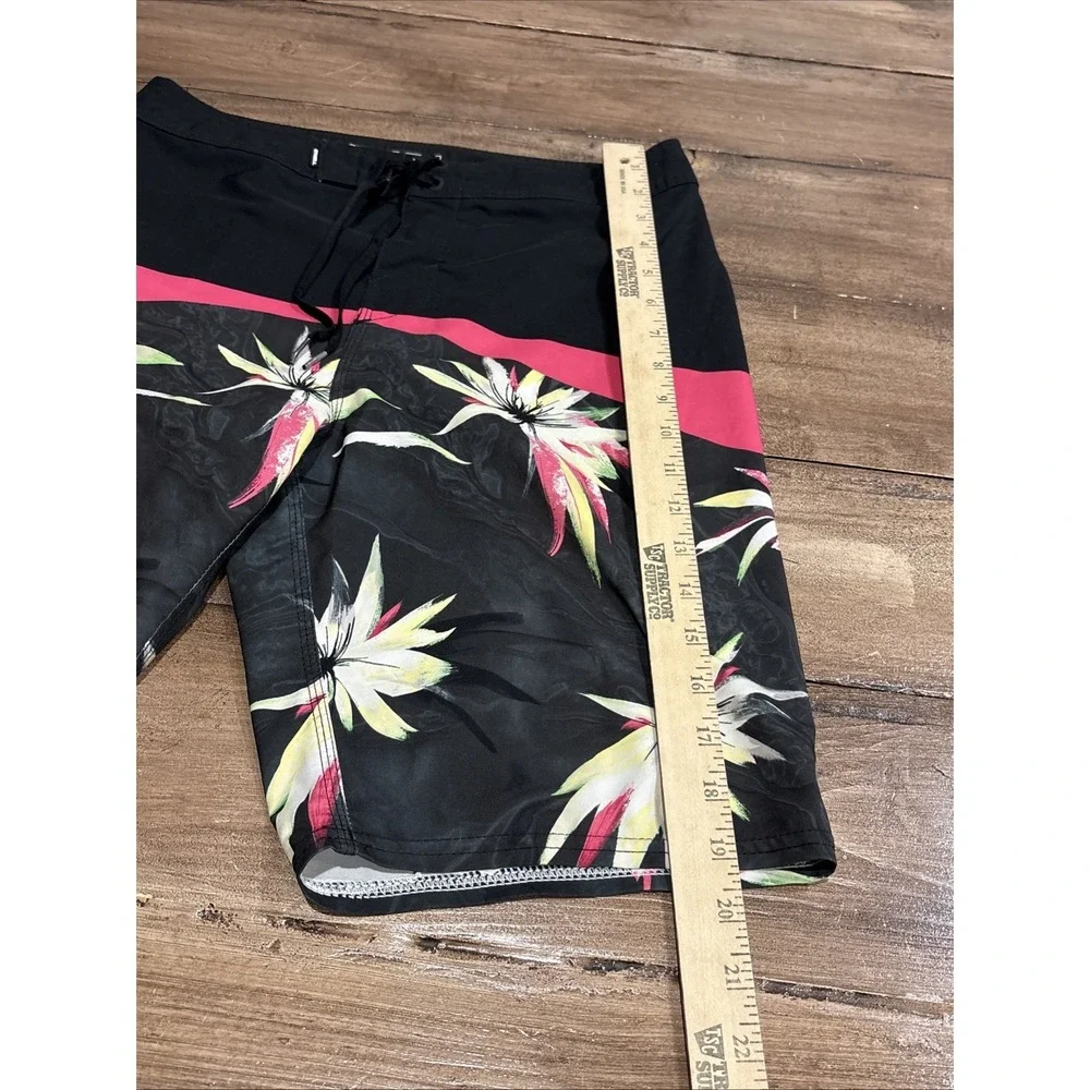 O'Neill Hyper Freak 29 Board Shorts Mens, Swim Surf